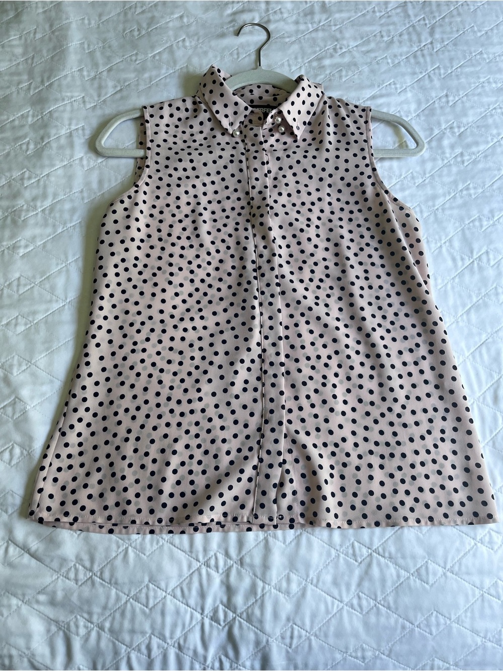 Karl Lagerfeld Pink Sleeveless Polka Dot Button-Down Top